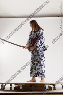 japanese woman in kimono with sword saori 05c